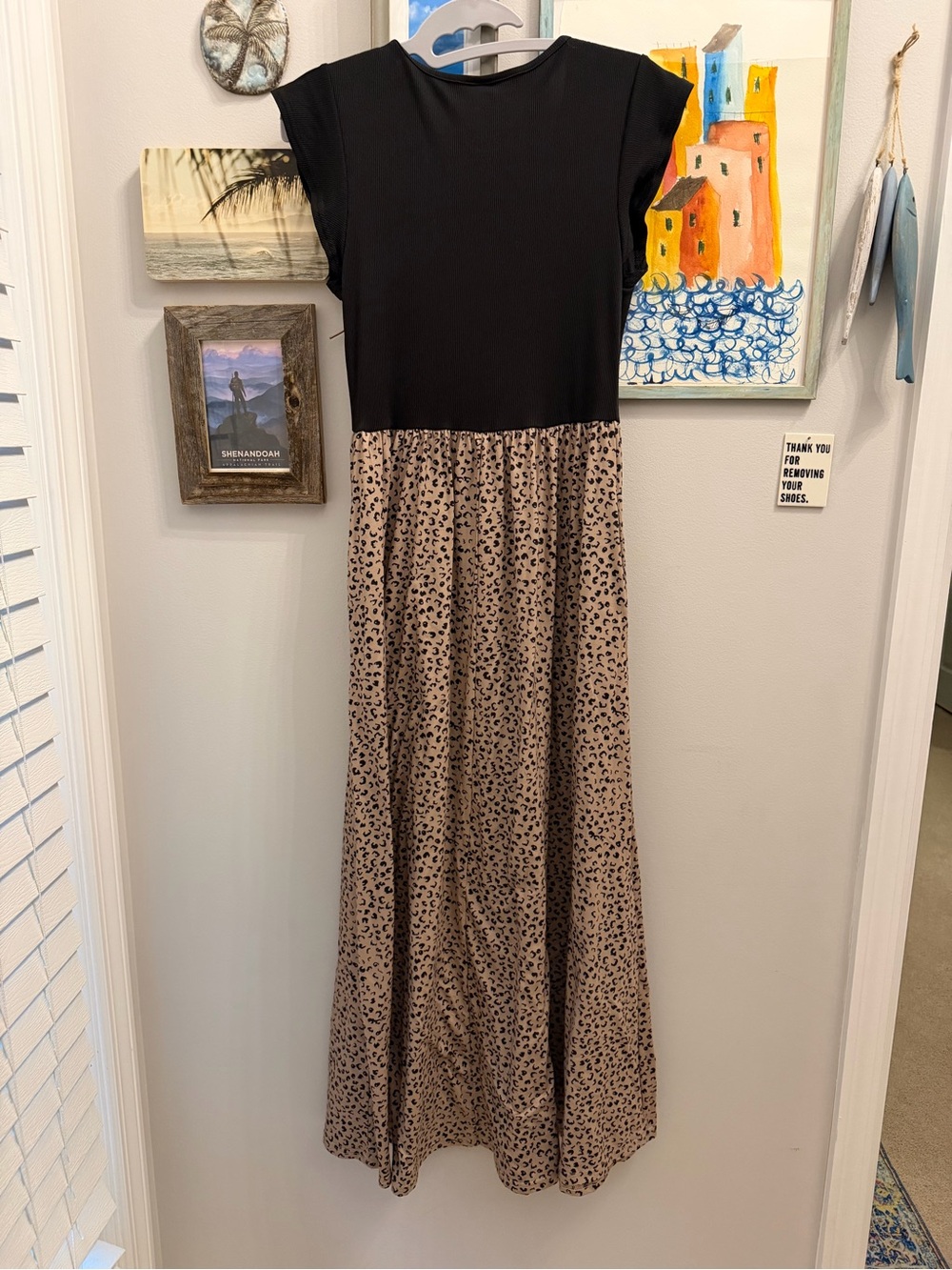 Ouges Maternity Maxi dress in leopard print with black ribbed top - Picture 5 of 8